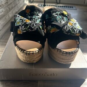 Franco sarto L-talinda black embroidered summer wedge